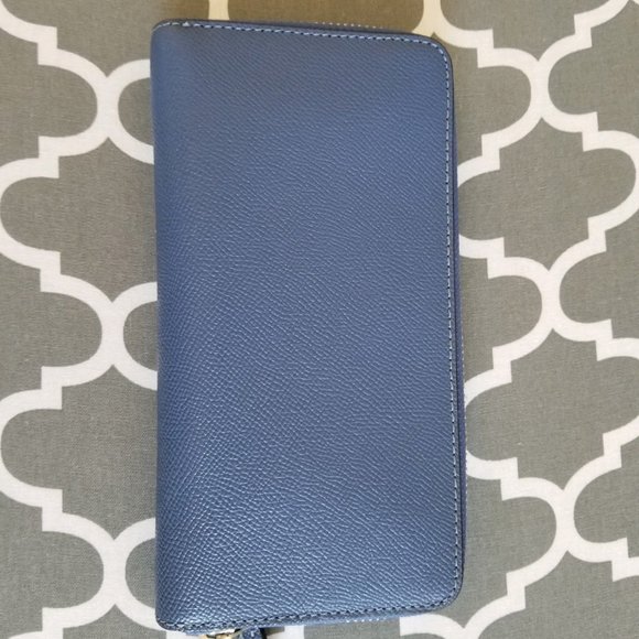 Coach Wallet - Picture 1 of 3